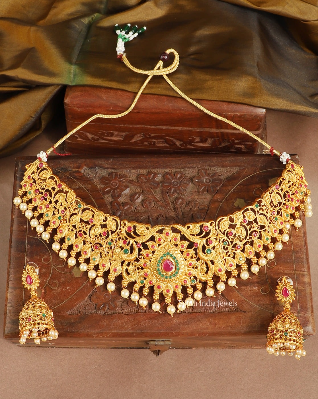 Traditional-Temple-Style-Choker-Set