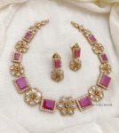 Trendy Flower Design Necklace (2)