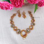 Trendy Round Design Necklace (3)