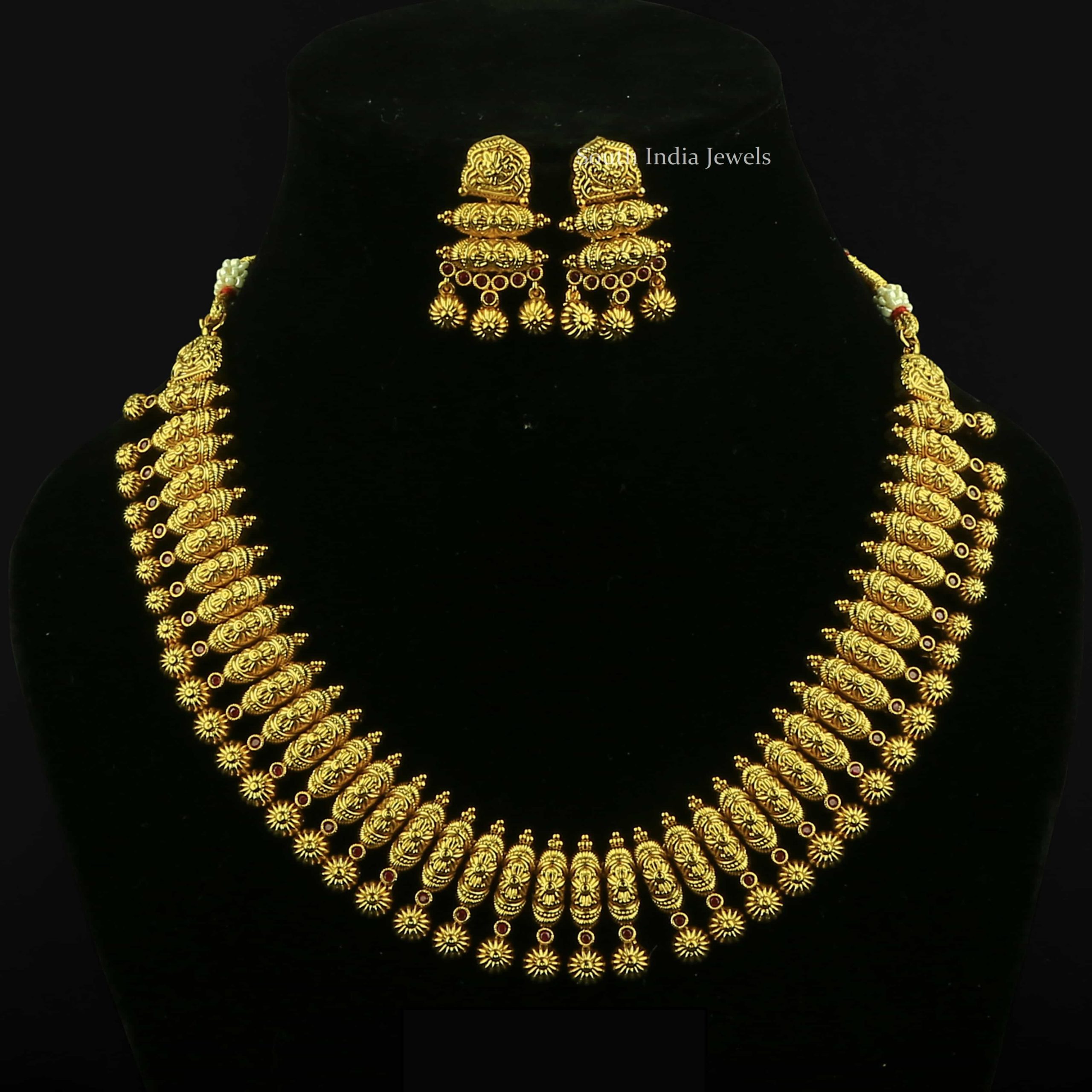 Sadar Bazar Imitation Jewellery - Beautiful Dainty Necklace