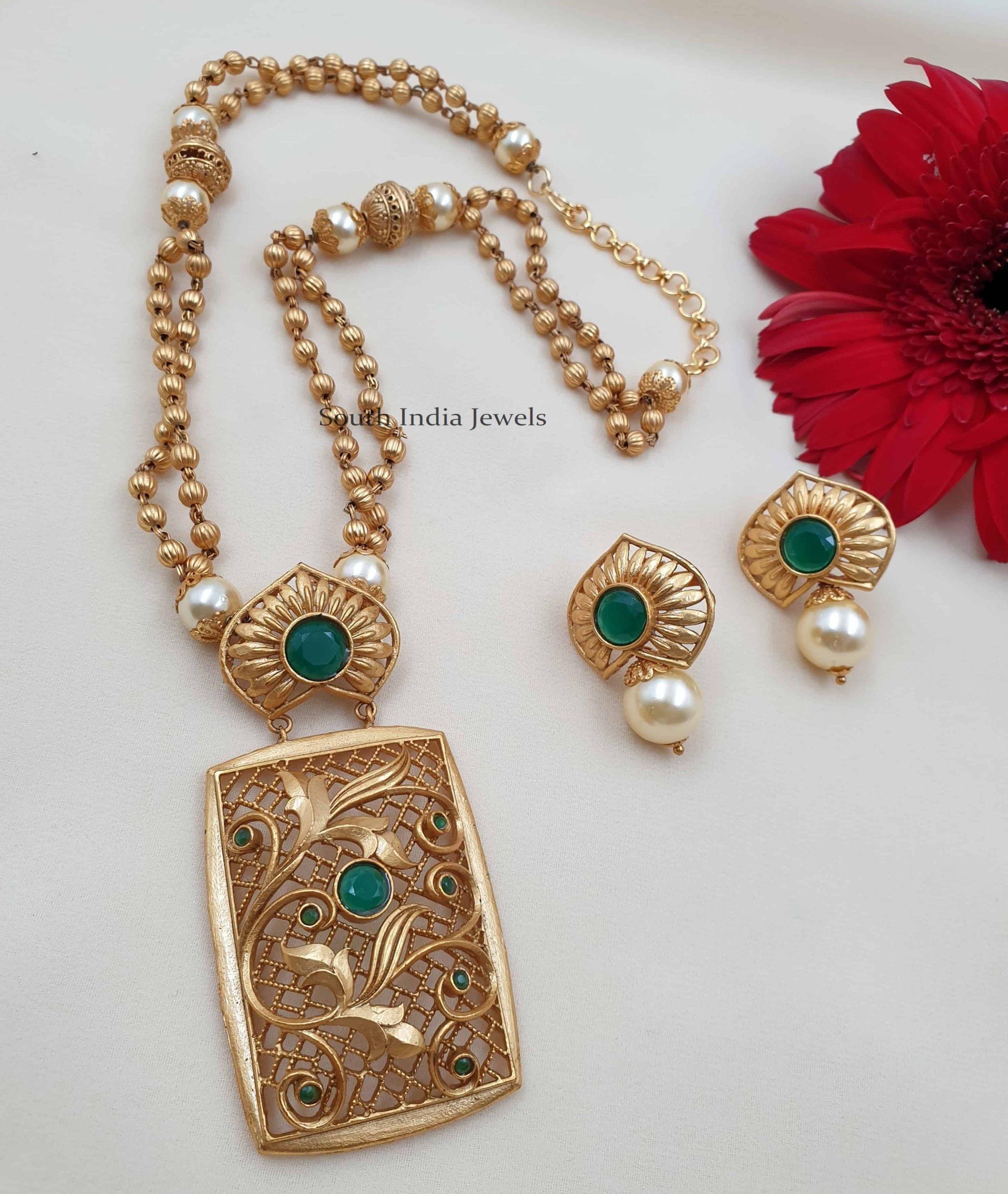 Floral Designer Beads Necklace