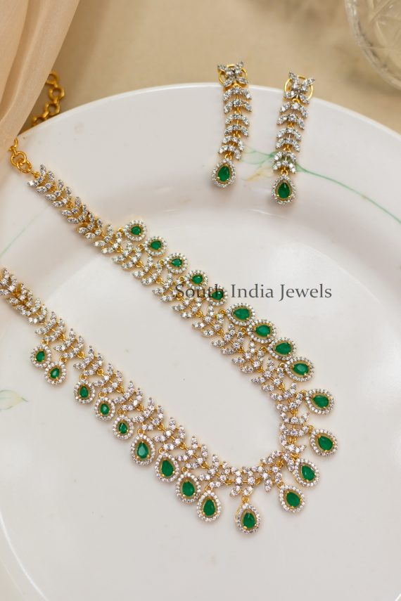 Royal Ad Emerald Necklace Set
