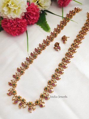 Simple and Trendy Long Necklace.