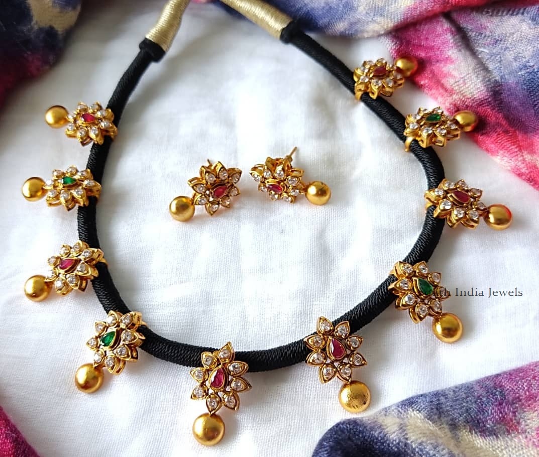 Golden, Black Fashion Thread Necklace, Size: 18 Inch at Rs 500/piece in  Mumbai