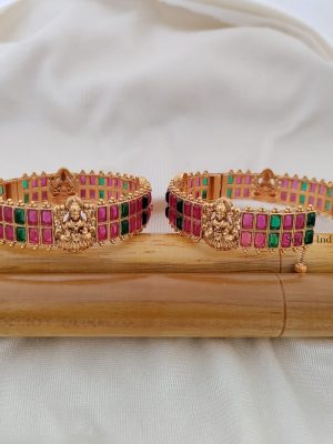 Traditional Kemp Lakshmi Bangle Set (2)