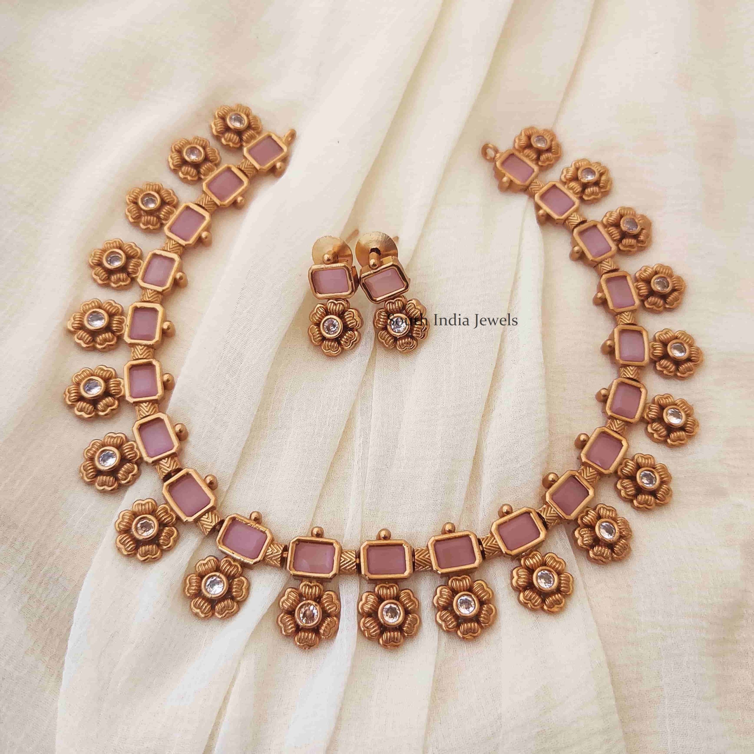 Trendy Pink Flower Necklace