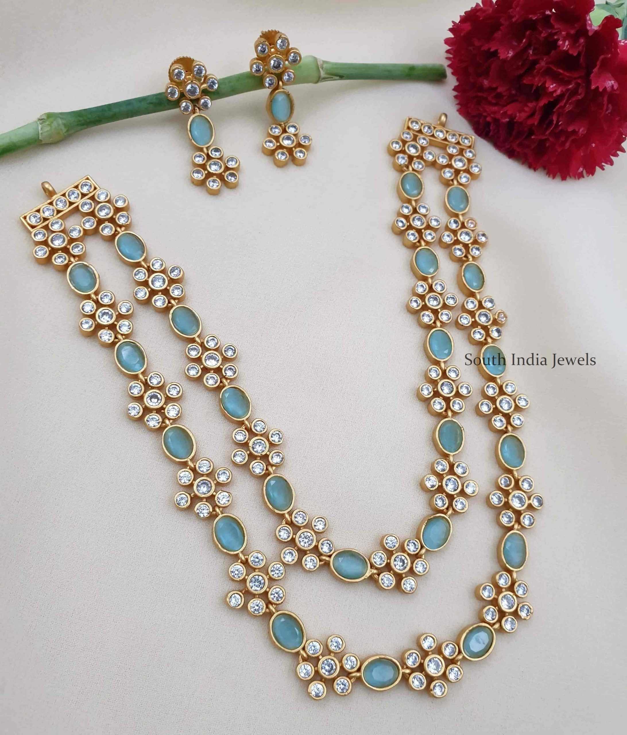 Two Layer Floral Design Necklace