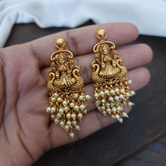 Beautiful Lakshmi pearl Earrings (2)