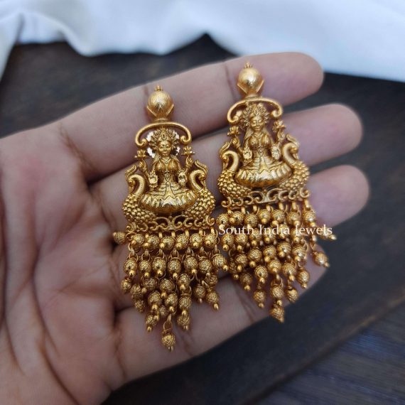 Beautiful Lakshmi pearl Earrings (4)