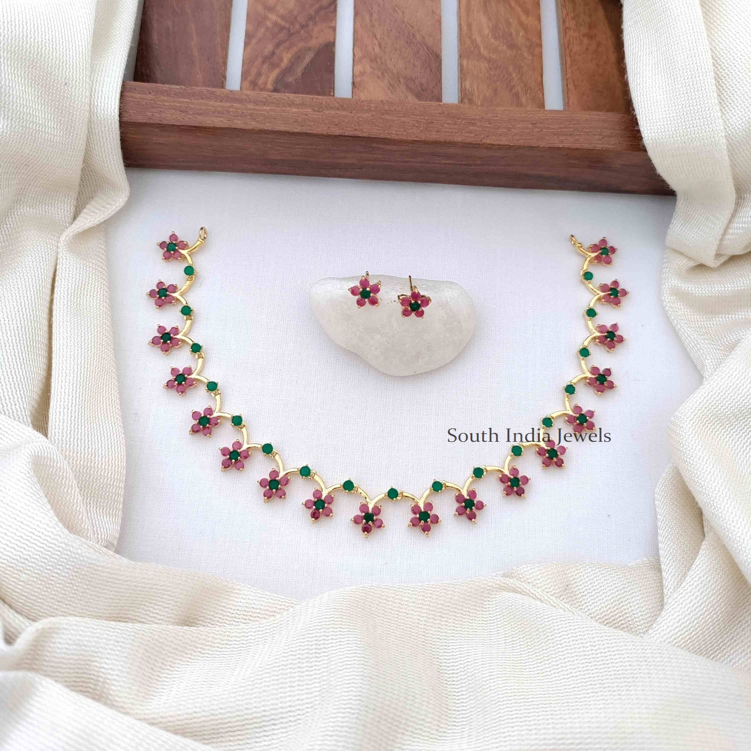 Gorgeous Ruby and Emerald Stone Floral Necklace