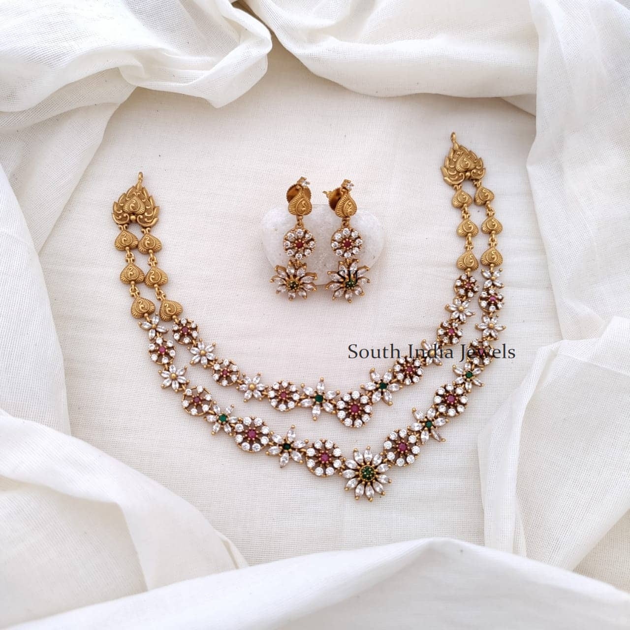 Buy Double Layer Intense Detailing Gold Necklace Set Online | Double Layer  Intense Detailing Gold Necklace Set by Manubhai.