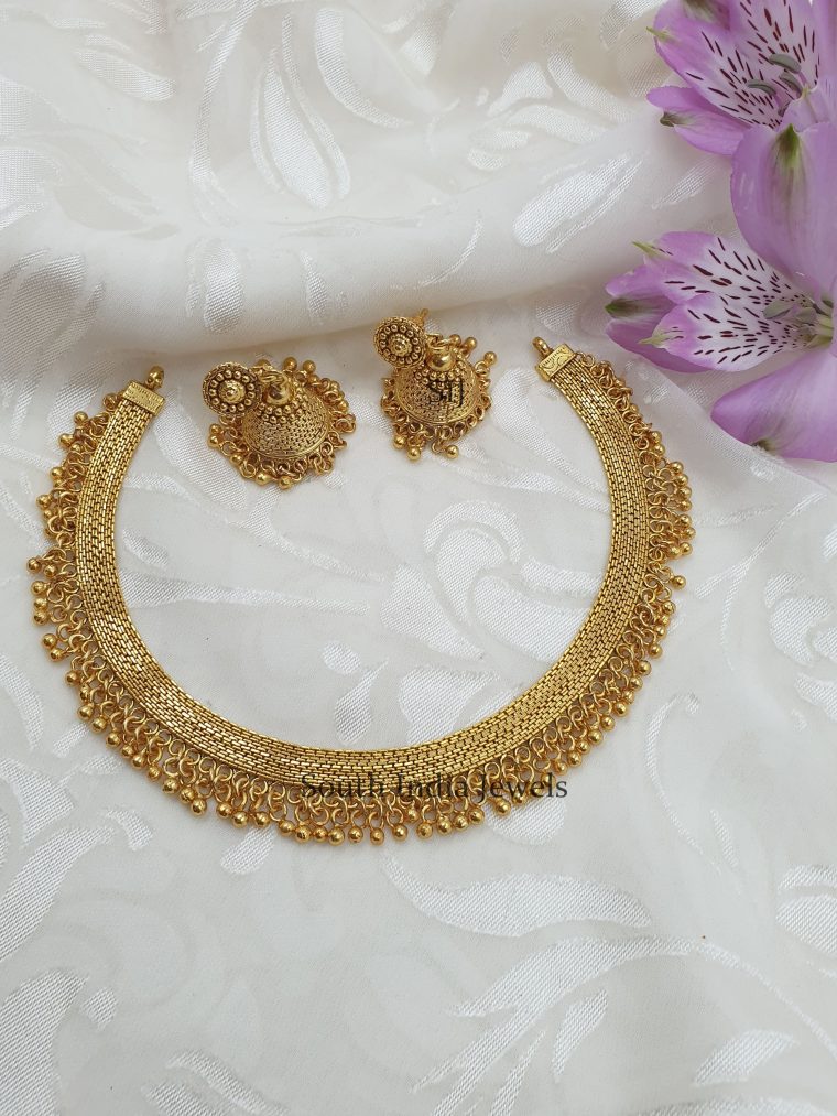 Marvelous Gold Finish Necklace (2)