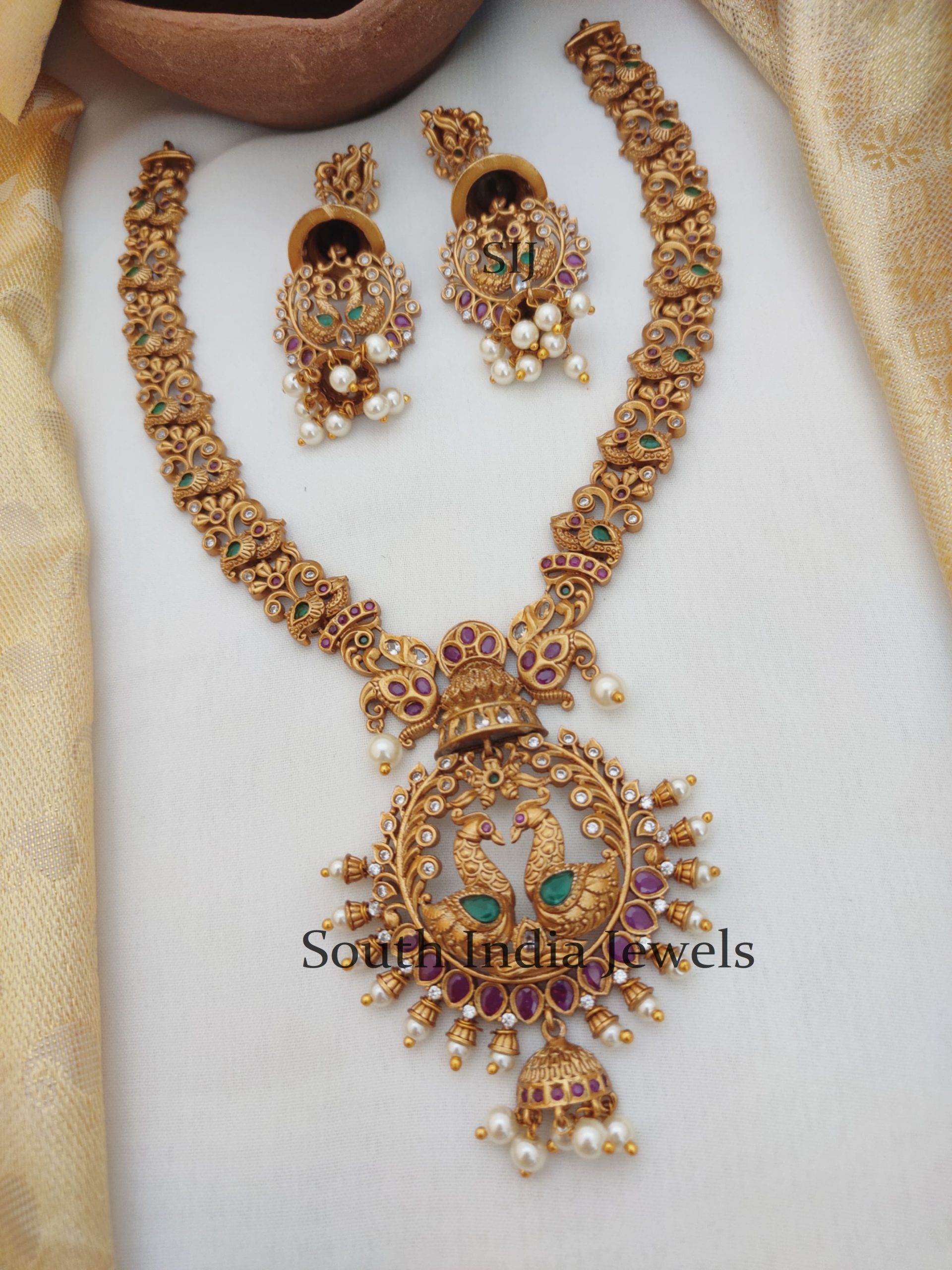 Royal AD Stones Peacock Necklace (1)