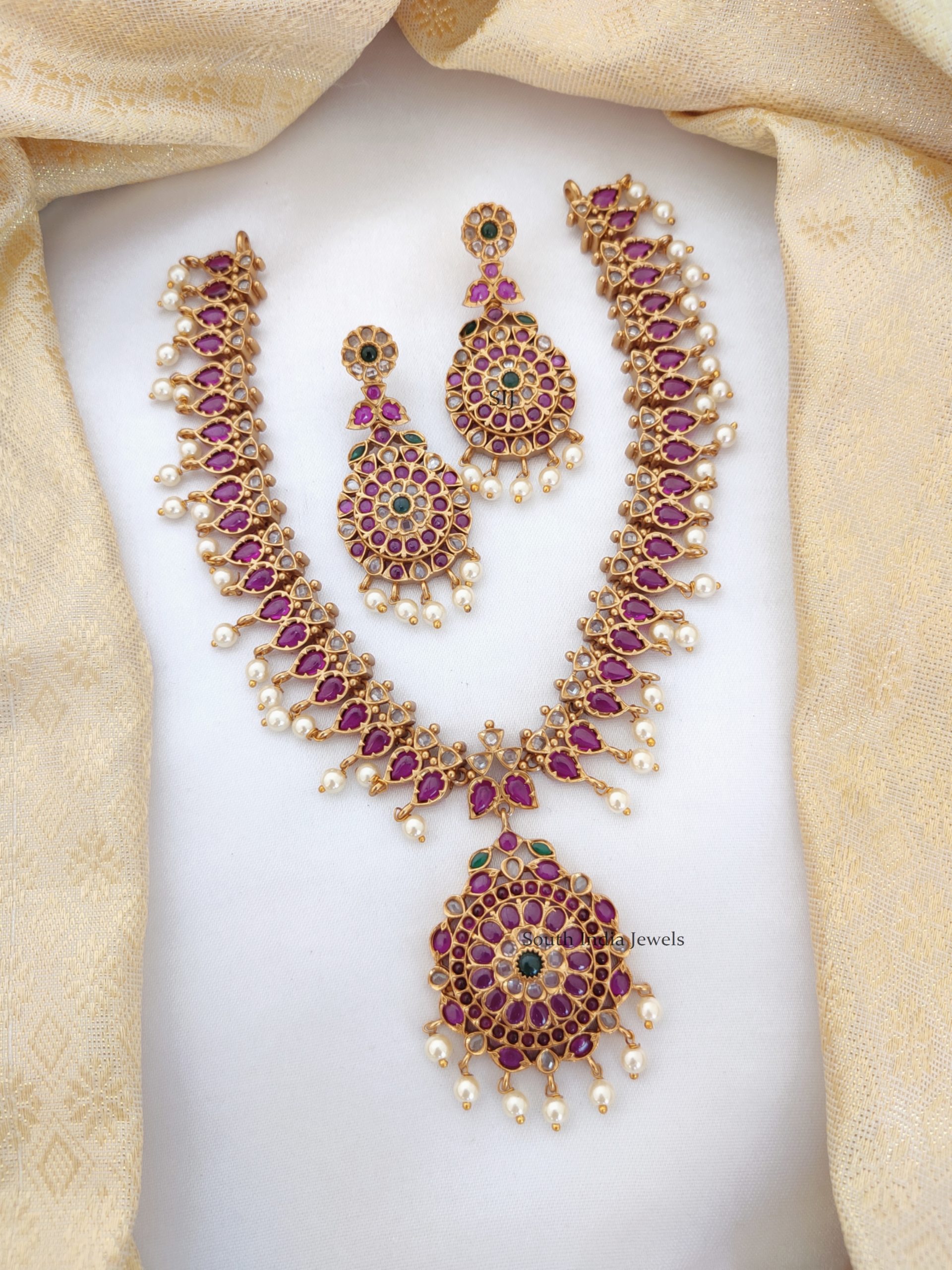 Kemp Traditional Necklace | Pendant Style Necklace - South India Jewels