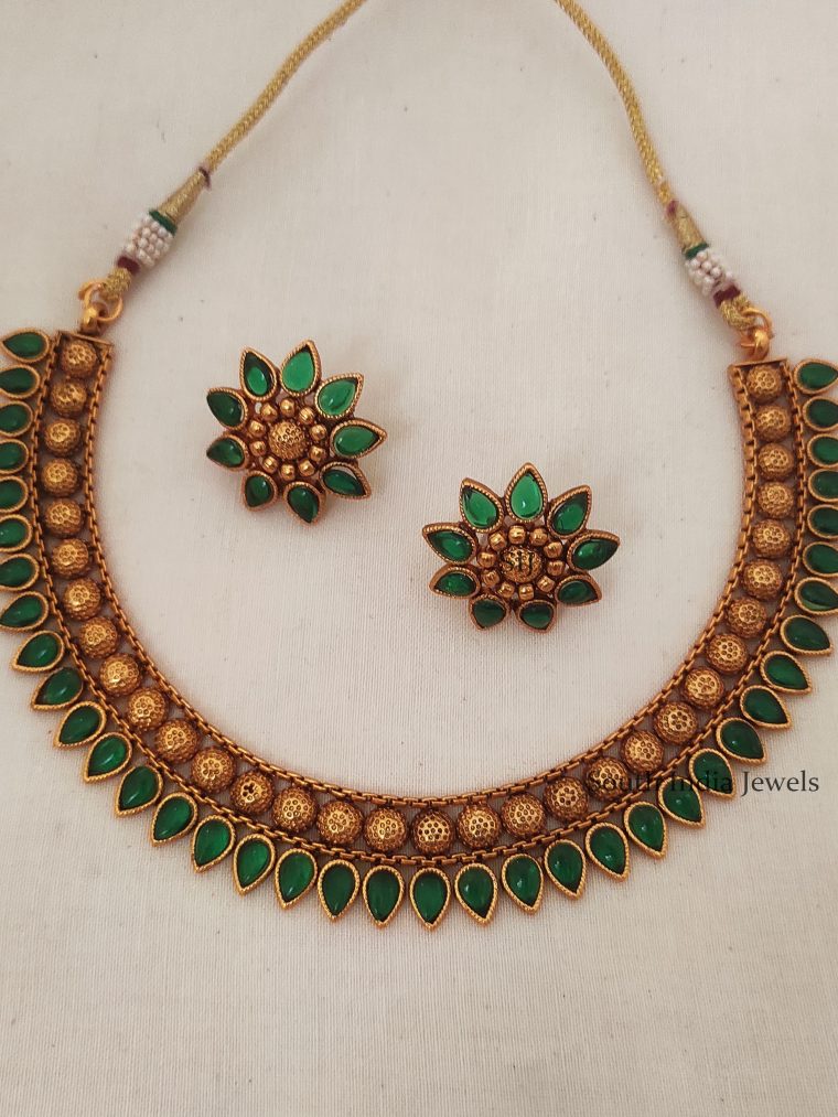 Stunning Green Mulla Muttu Design Necklace