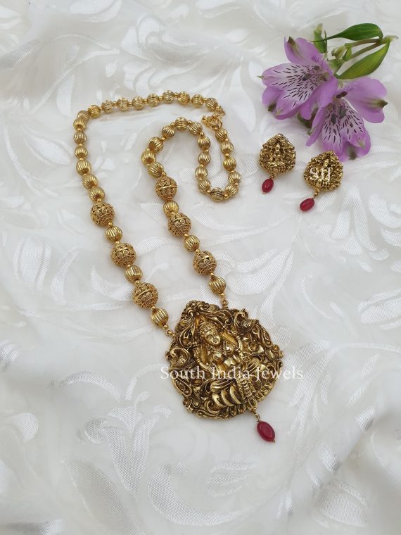Stunning Lakshmi Deishner Beads Necklace (3)