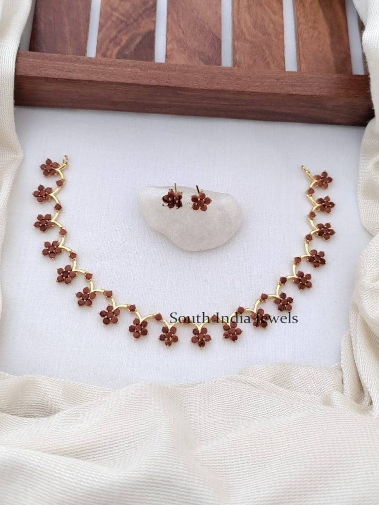 Stunning Sand Stone Floral Necklace