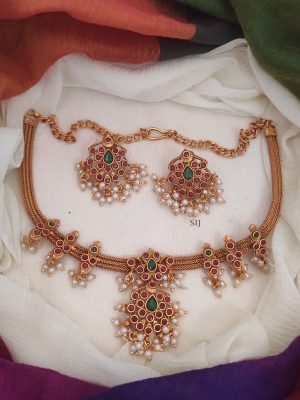 Gold Finish Design Pearl Choker Set