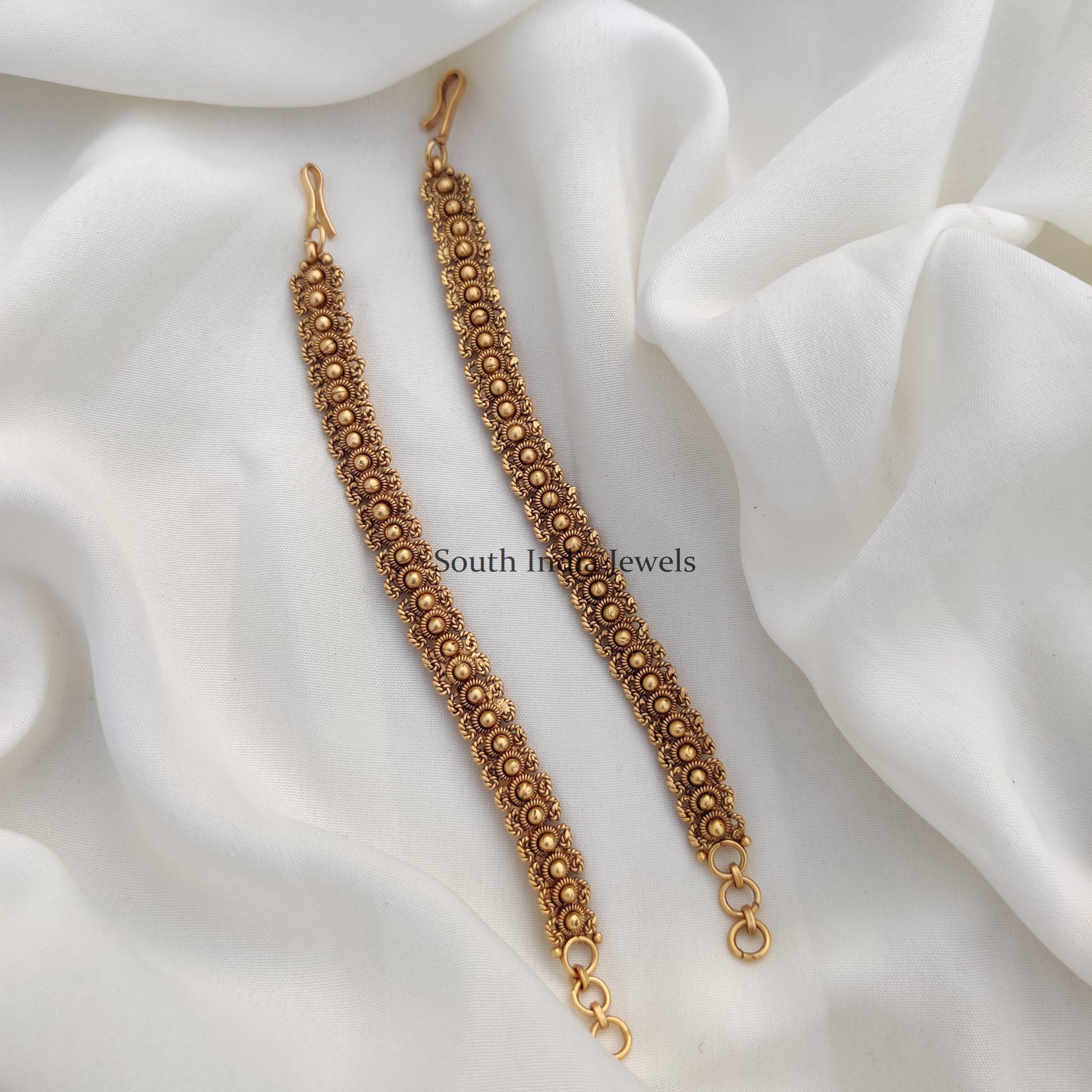Antique Gold Look Alike Mattals