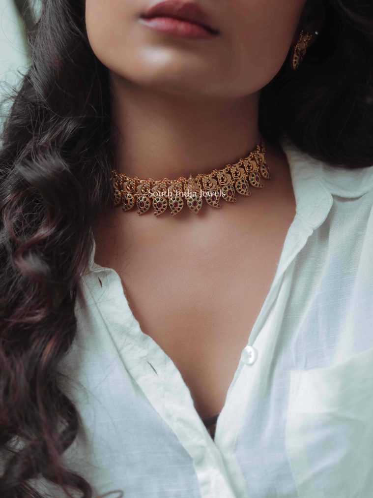 Antique Paisley High Neck Choker