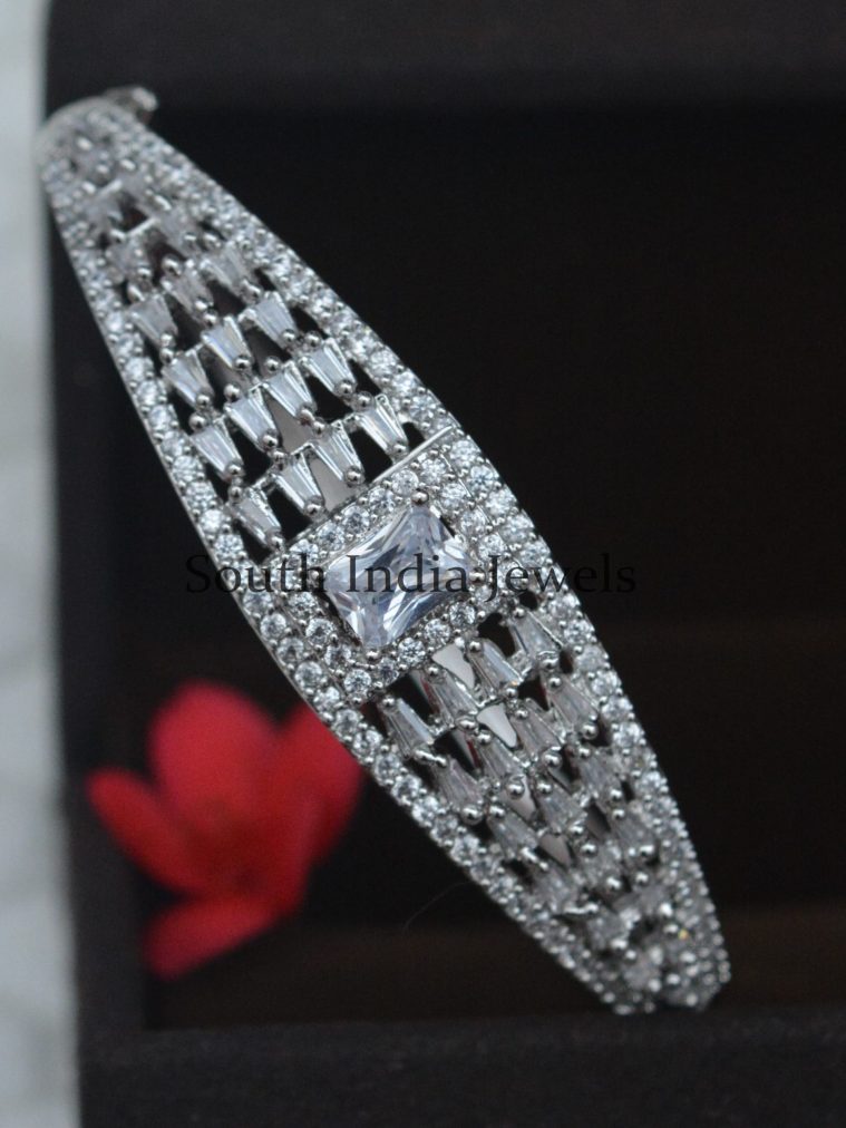 Attractive Platinum Finish Kada Bangle