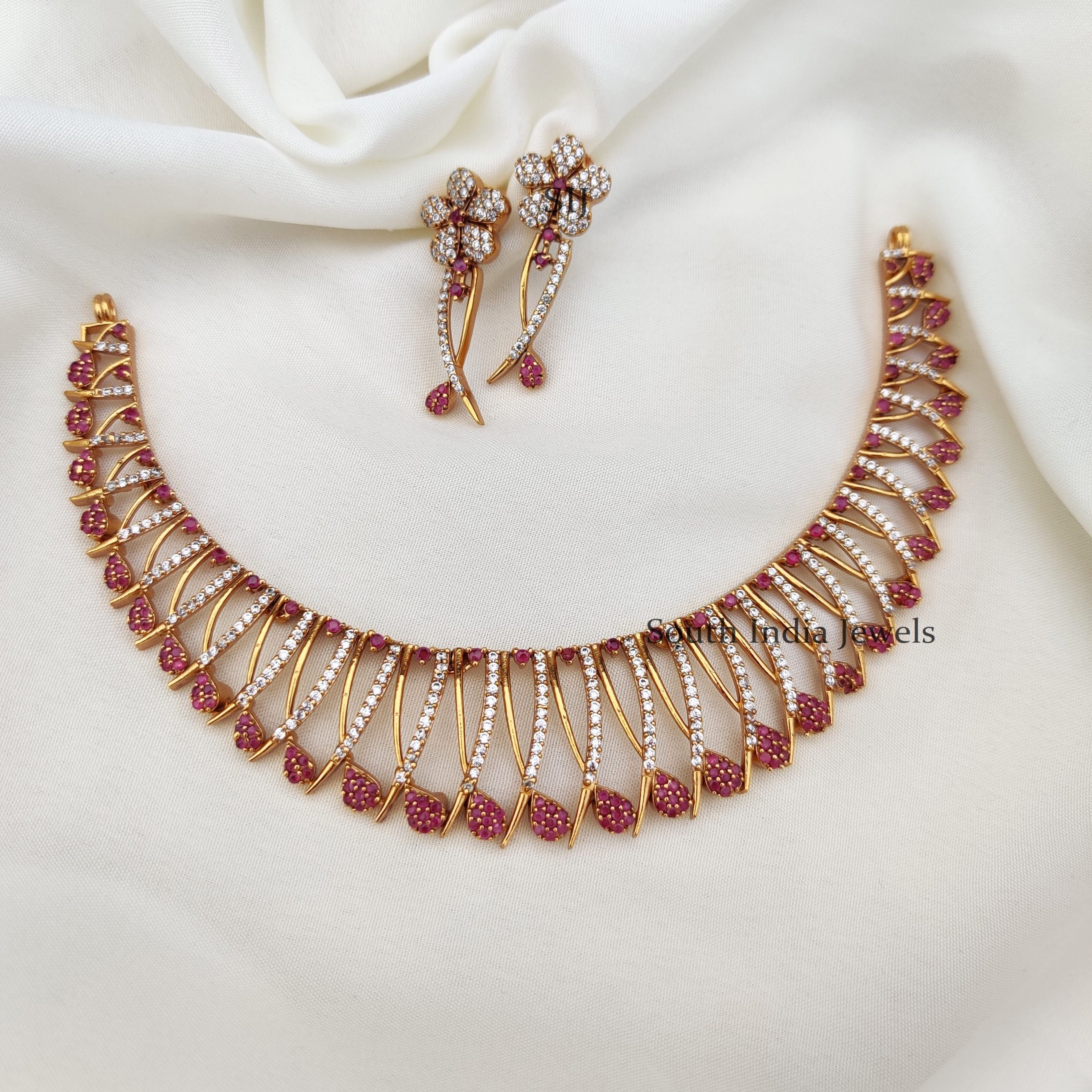 Elegant Ruby White Stones Necklace (2)