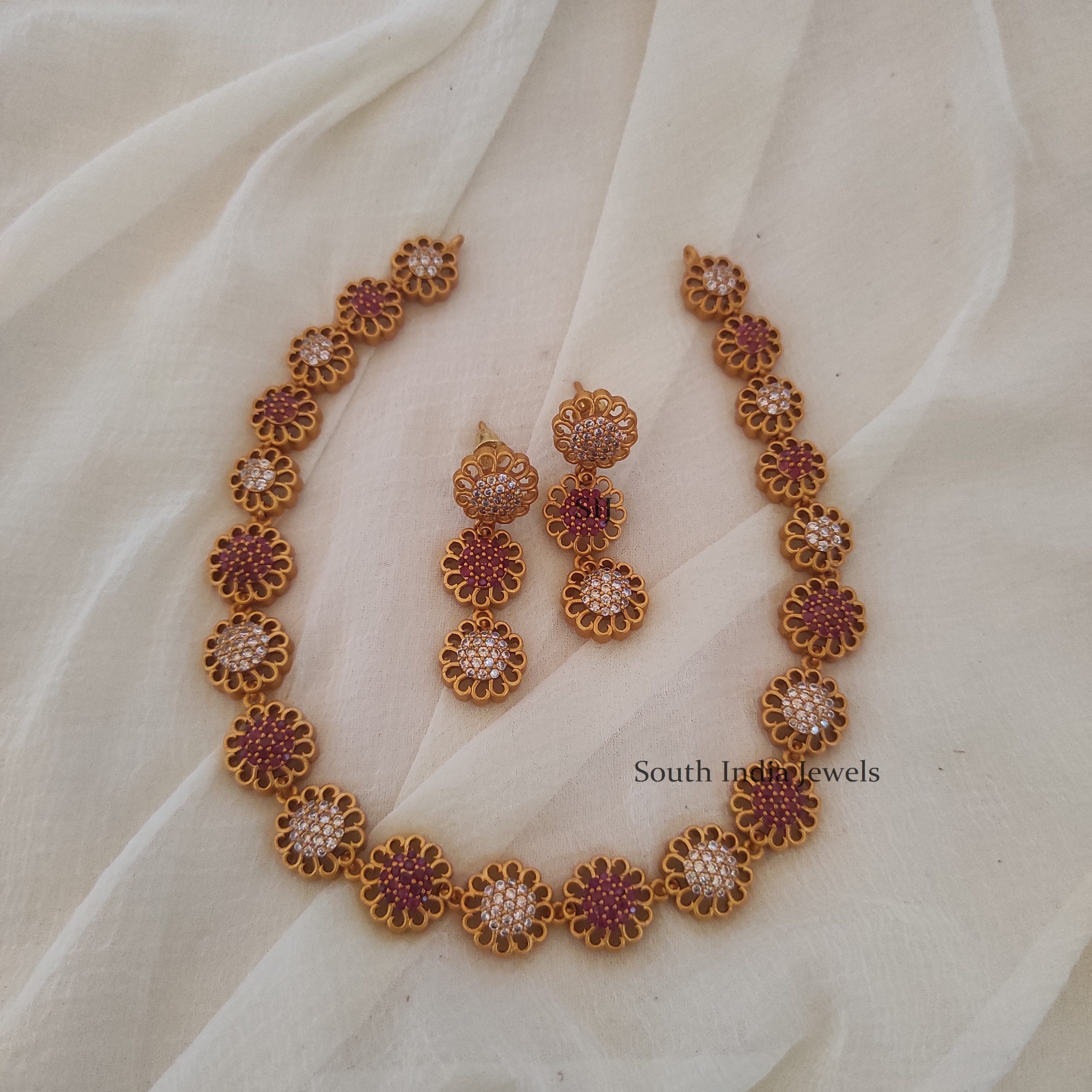 Floral Ruby White Stones Necklace (3)