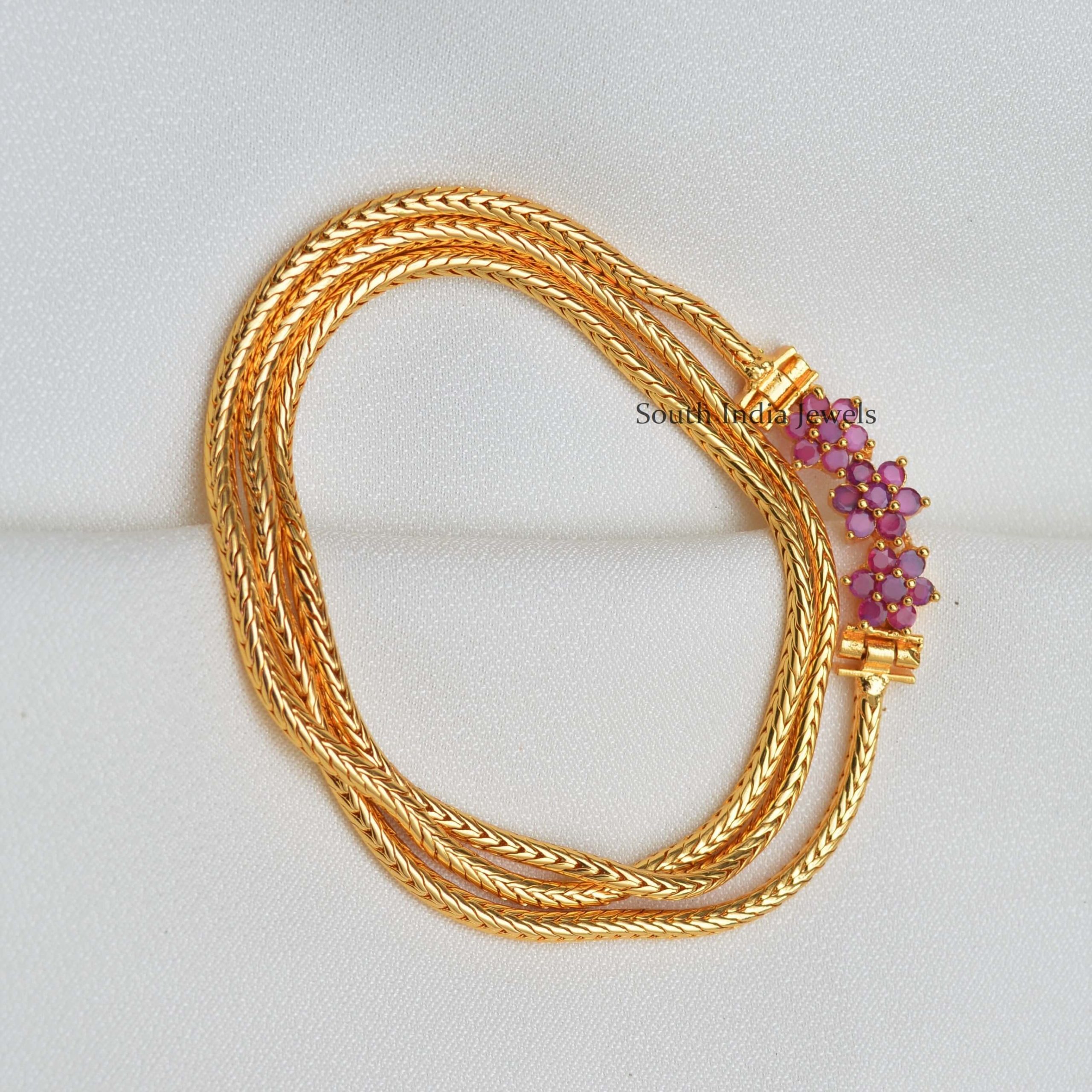Simple Floral Design Mugappu Chain