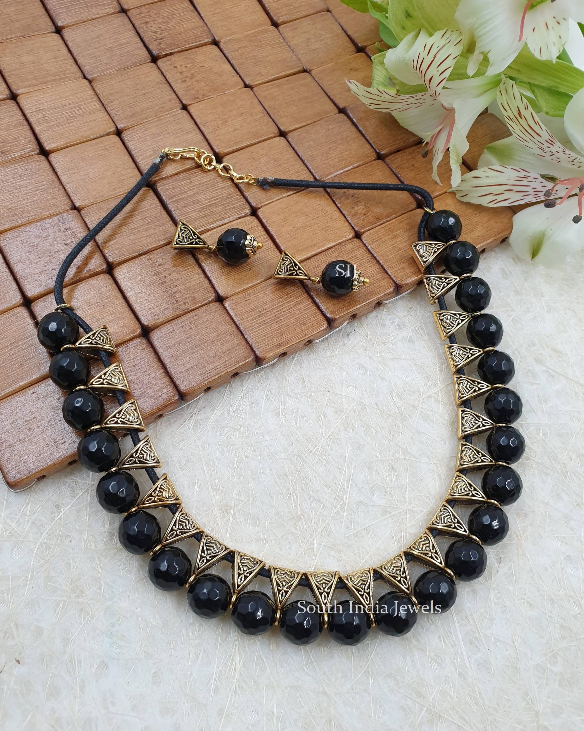Style Western Design Necklace