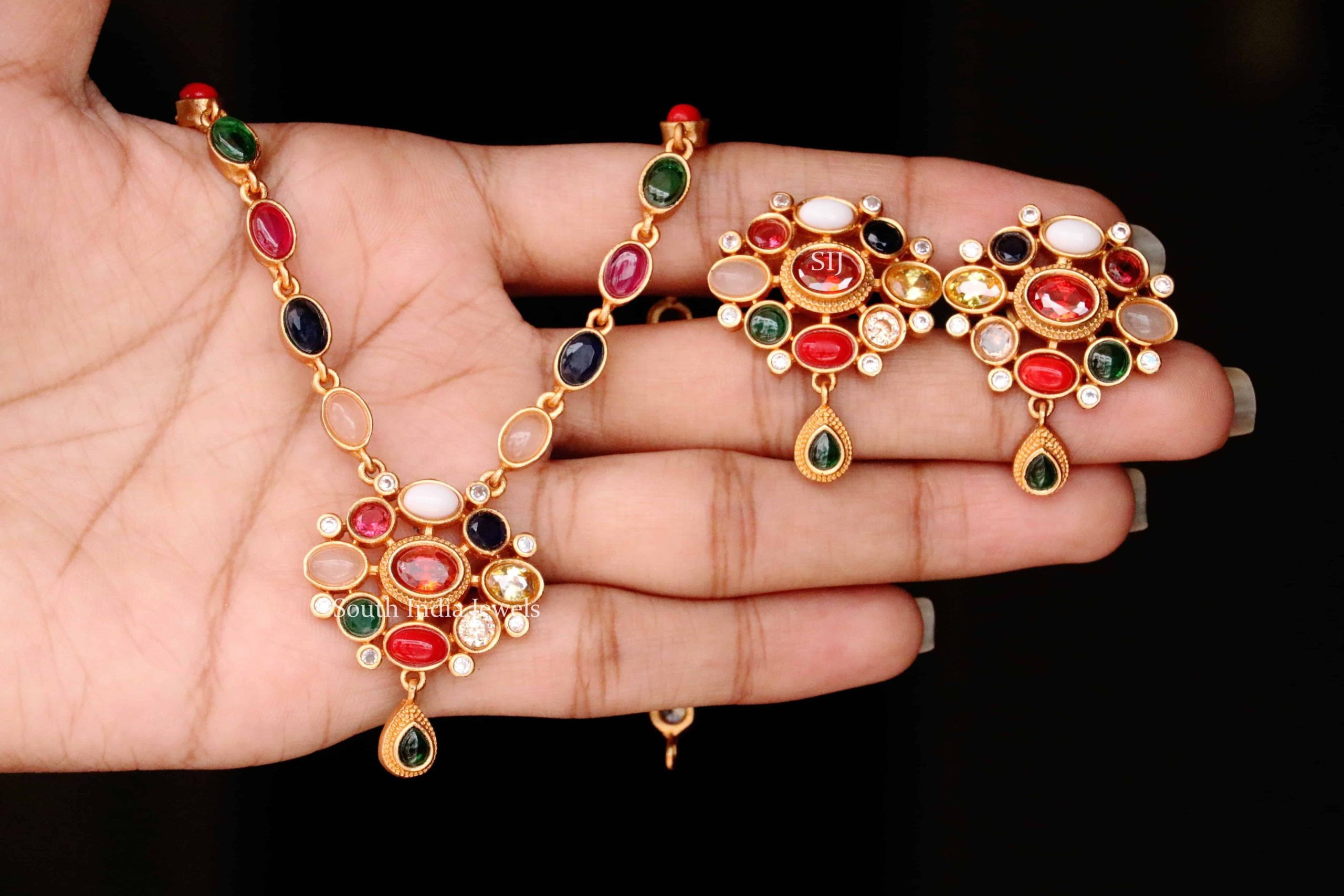 Traditional Navarathna Design Necklace