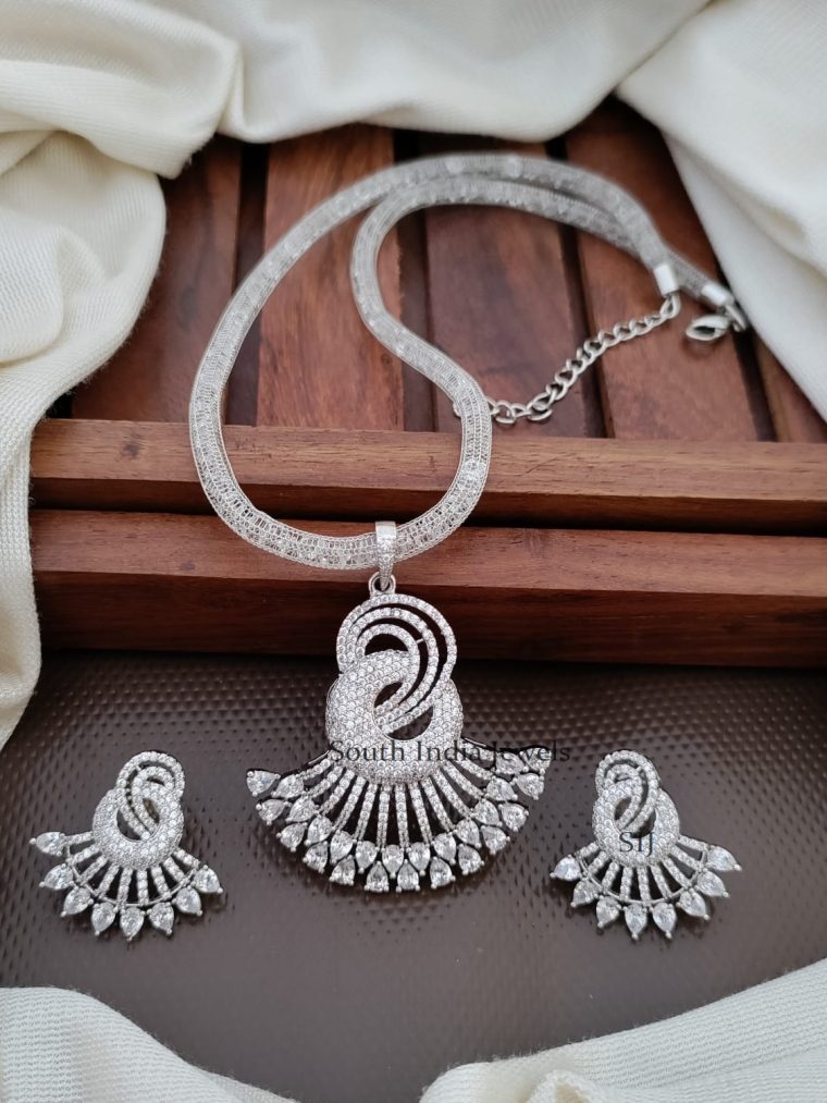 Cute Pendant Set With Chain