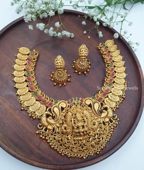 Elegant Lakshmi Design Necklace (3)