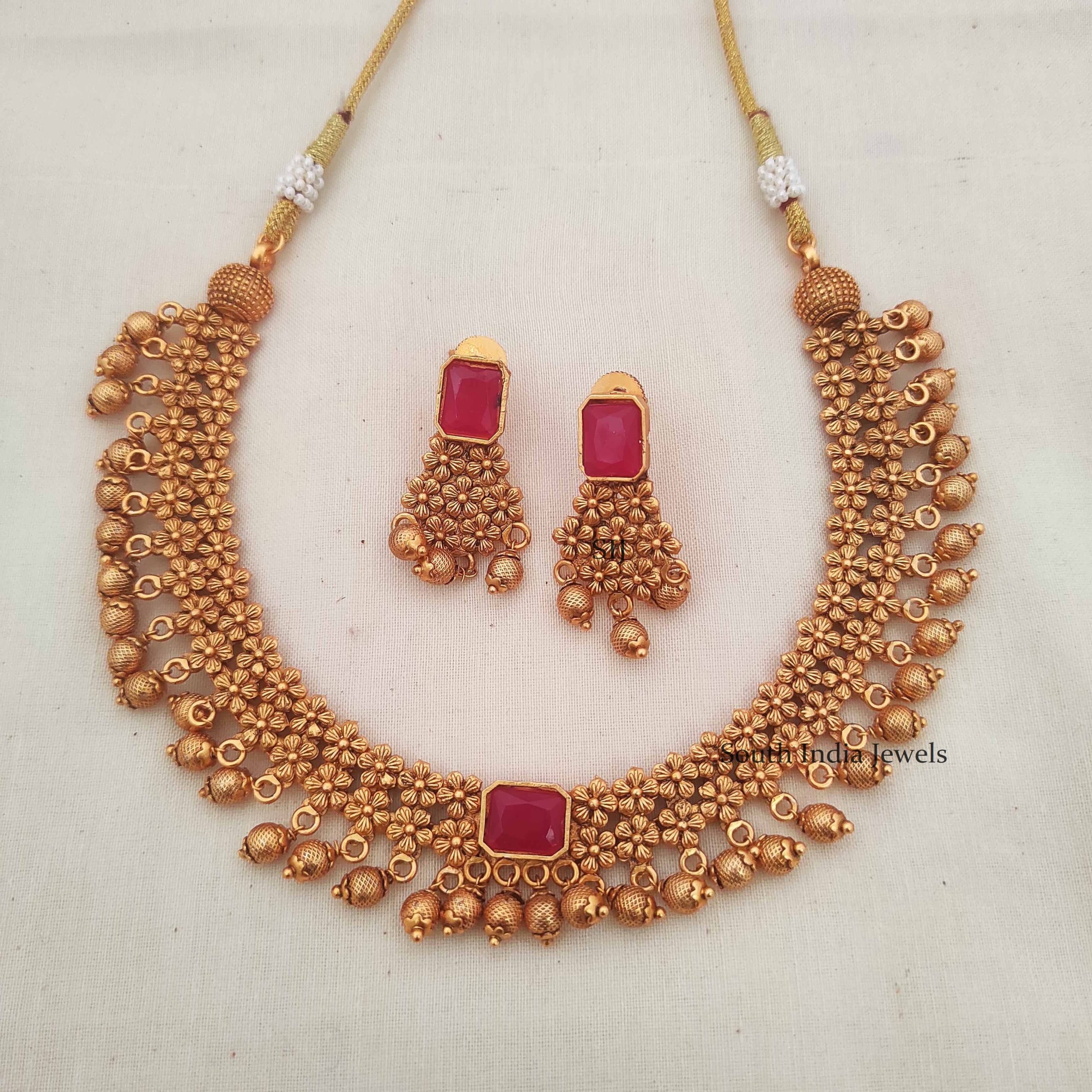 Marvelous Golden Beads Necklace