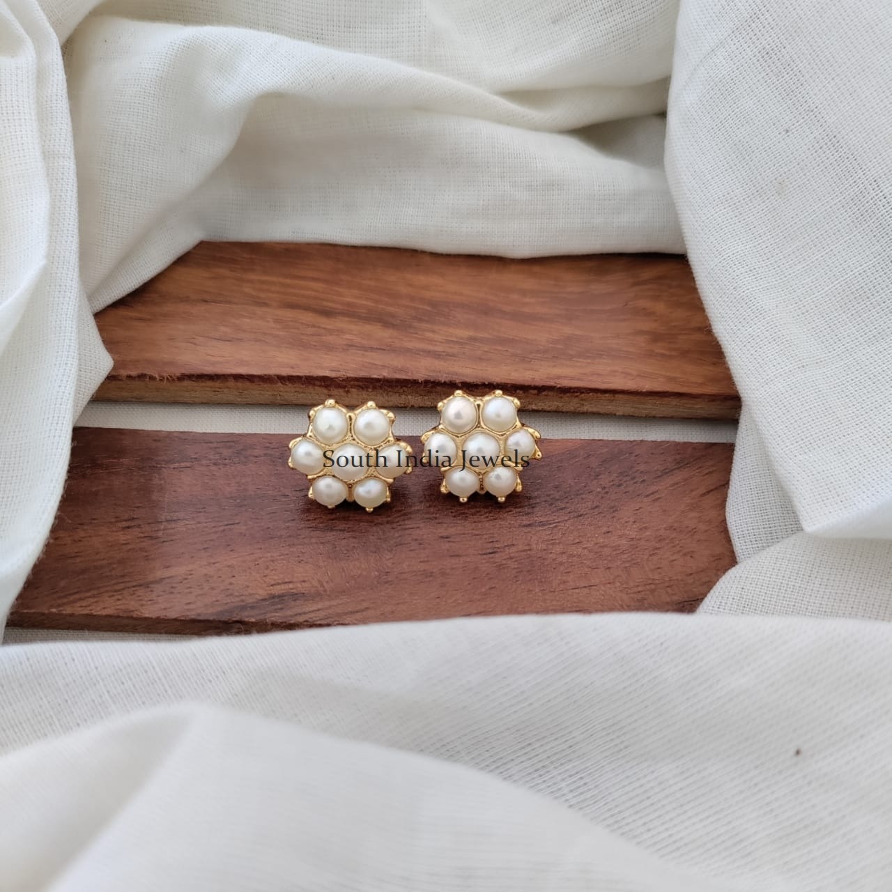 Pearls Floral Earrings