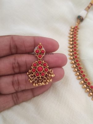 Pretty Coral Attigai Necklace