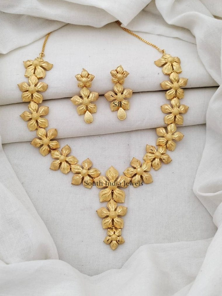 Stunning One Gram Floral Necklace