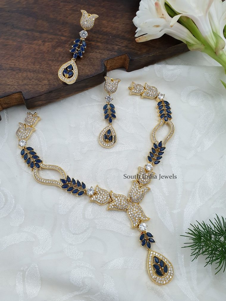 Beautiful Blue White Stones Necklace (3)