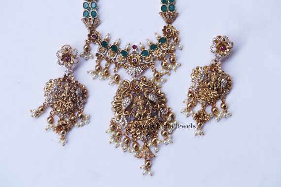 Beautiful Emerald Necklace Set