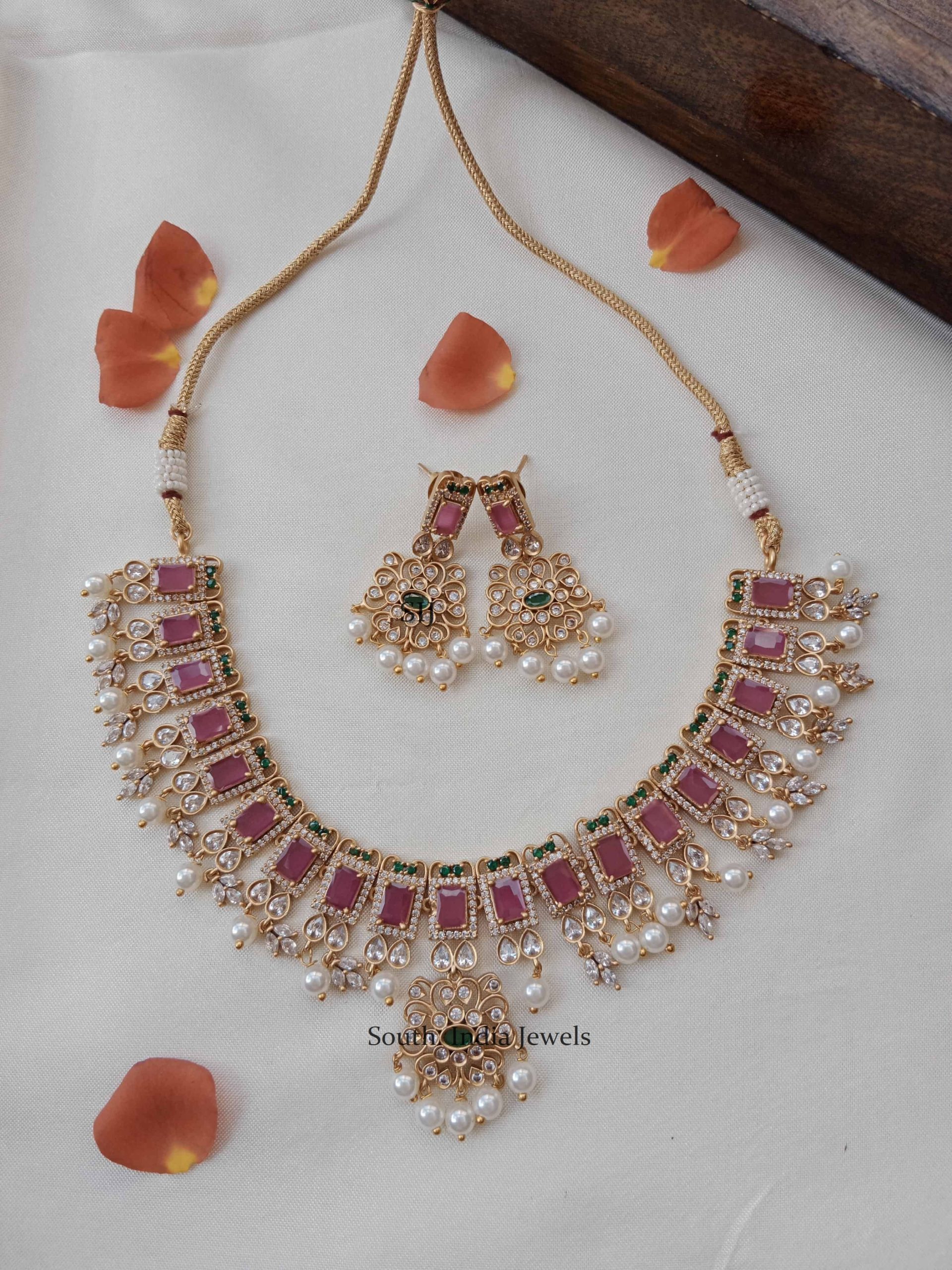 Classic Pink Stones Necklace