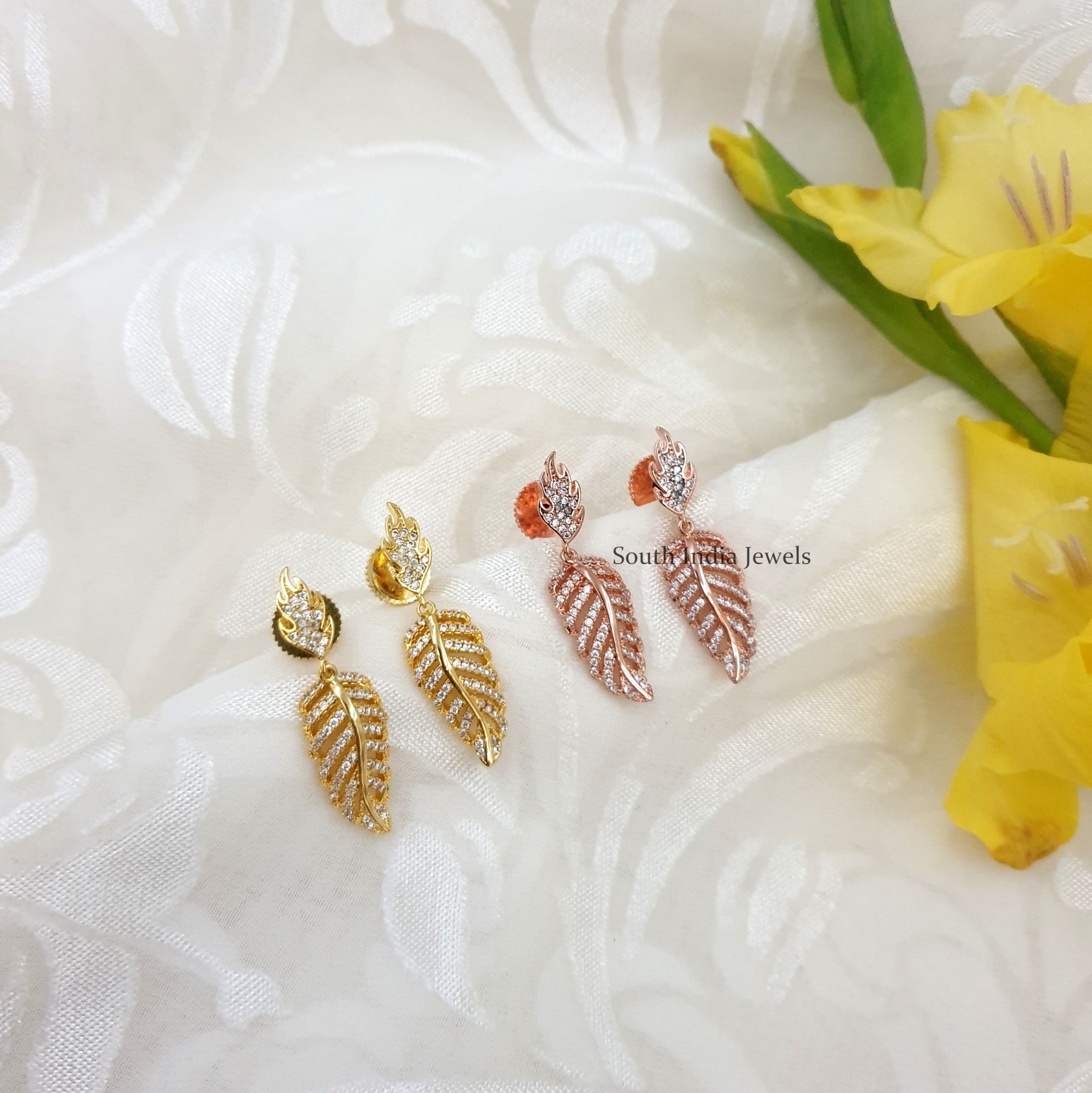 Elegant Leaf Design Earrings (2)