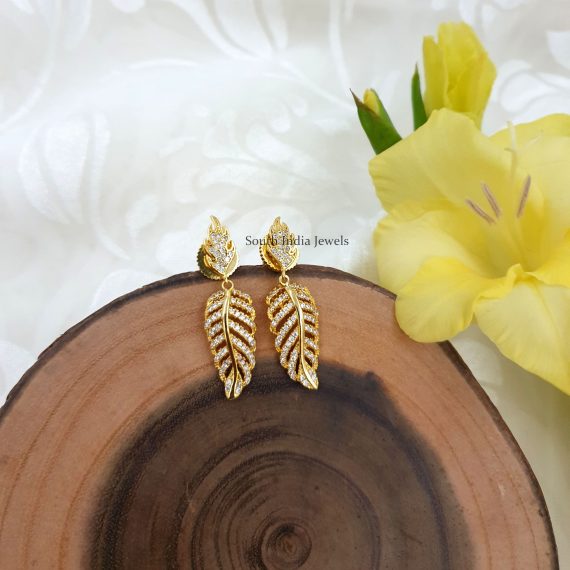 Elegant Leaf Design Earrings (5)