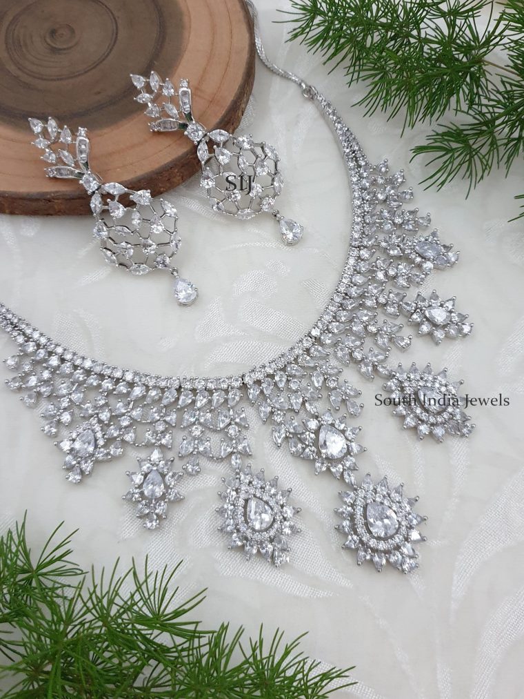 Exquisite White Stones Necklace (3)