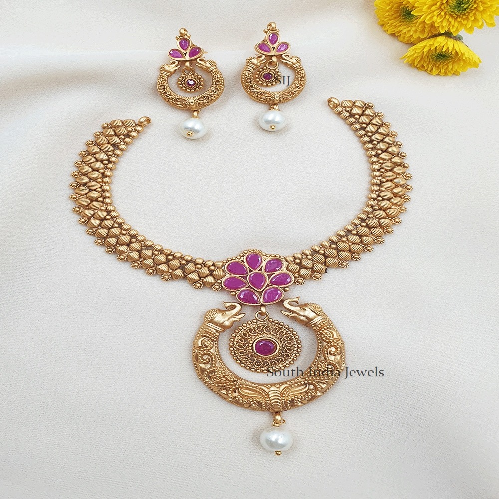 Gorgeous Matte Designer Necklace