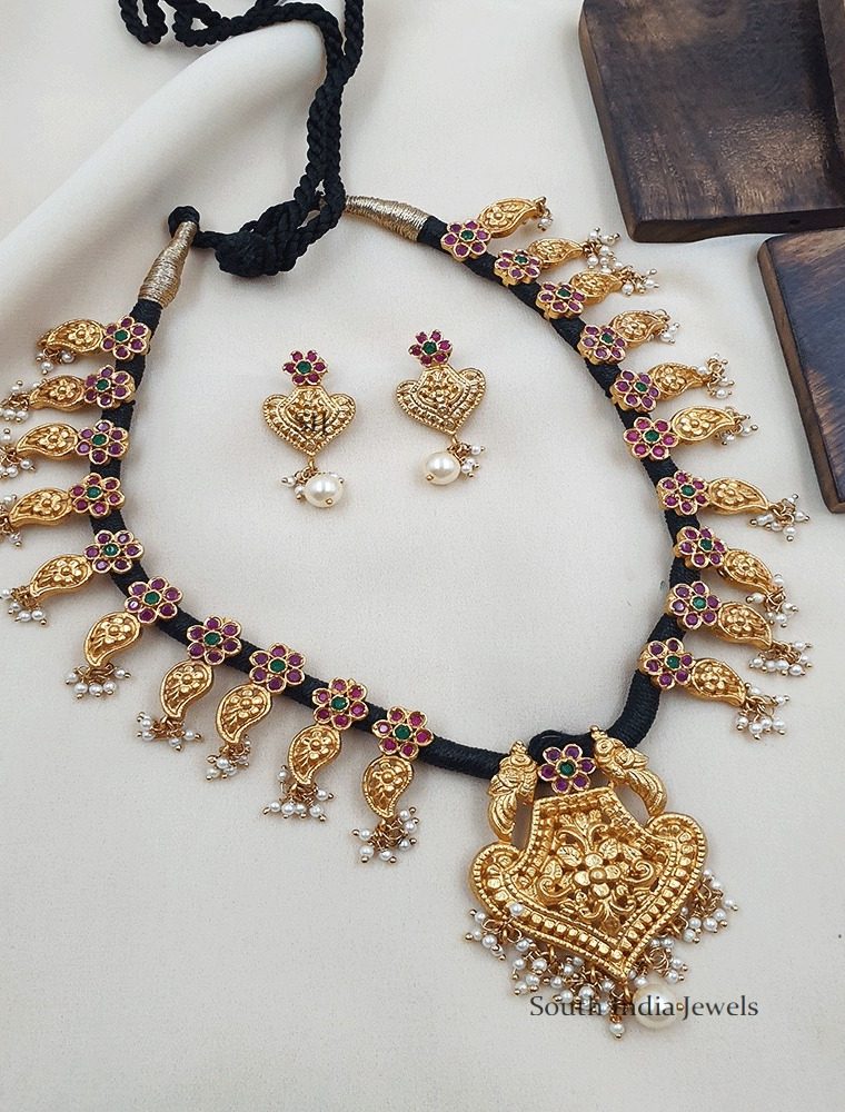 Lakshmi Gold Replica Thread Necklace