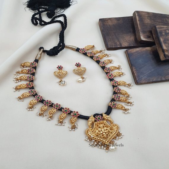 Lakshmi Gold Replica Thread Necklace