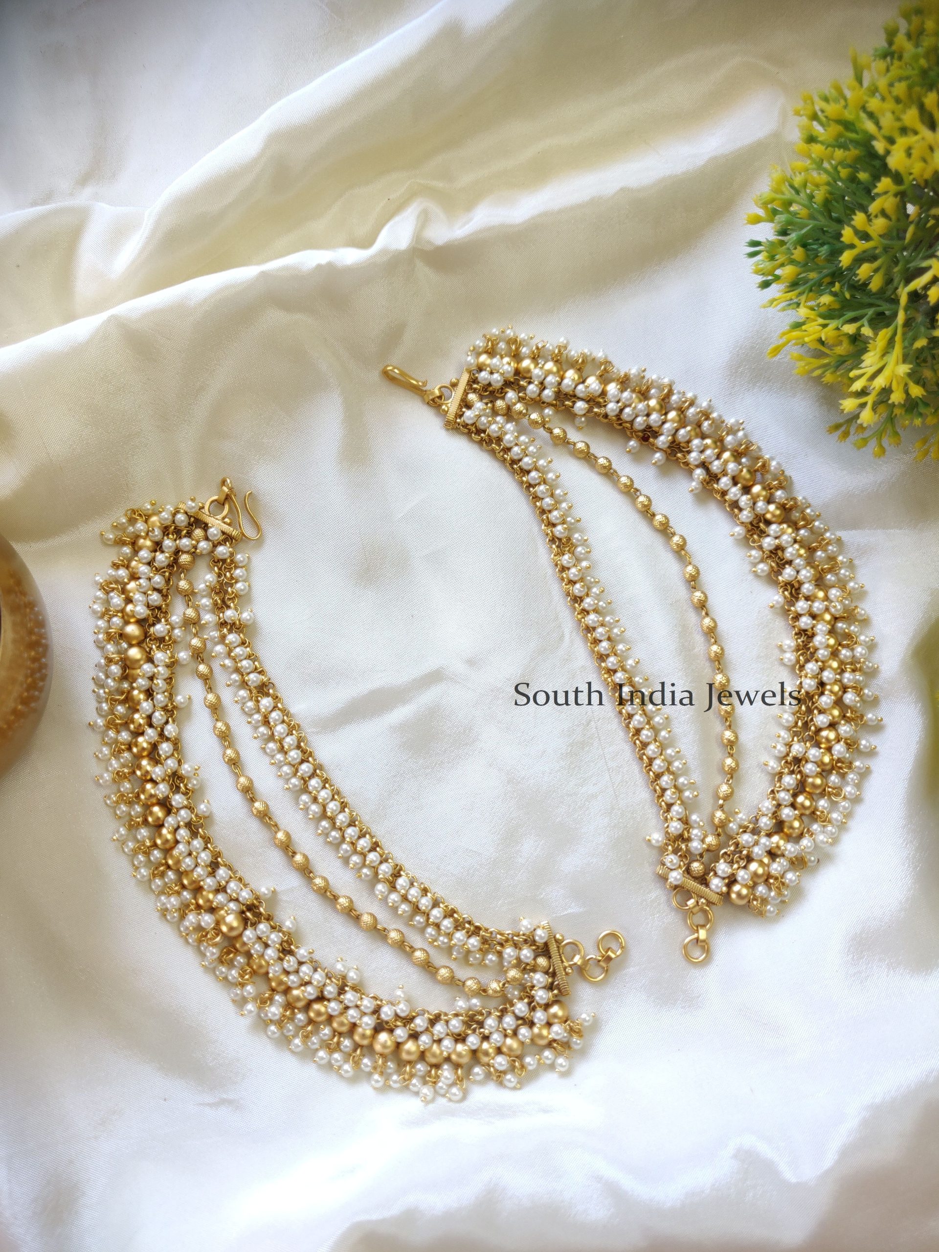 Layered Pearl And Golden Beads Mattal