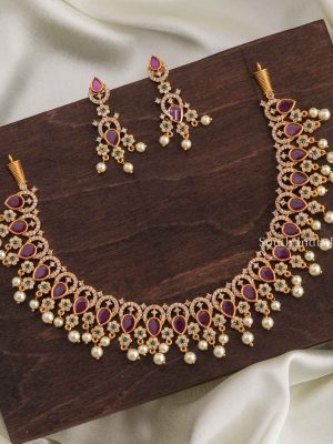 Sparkling Flower Design Choker