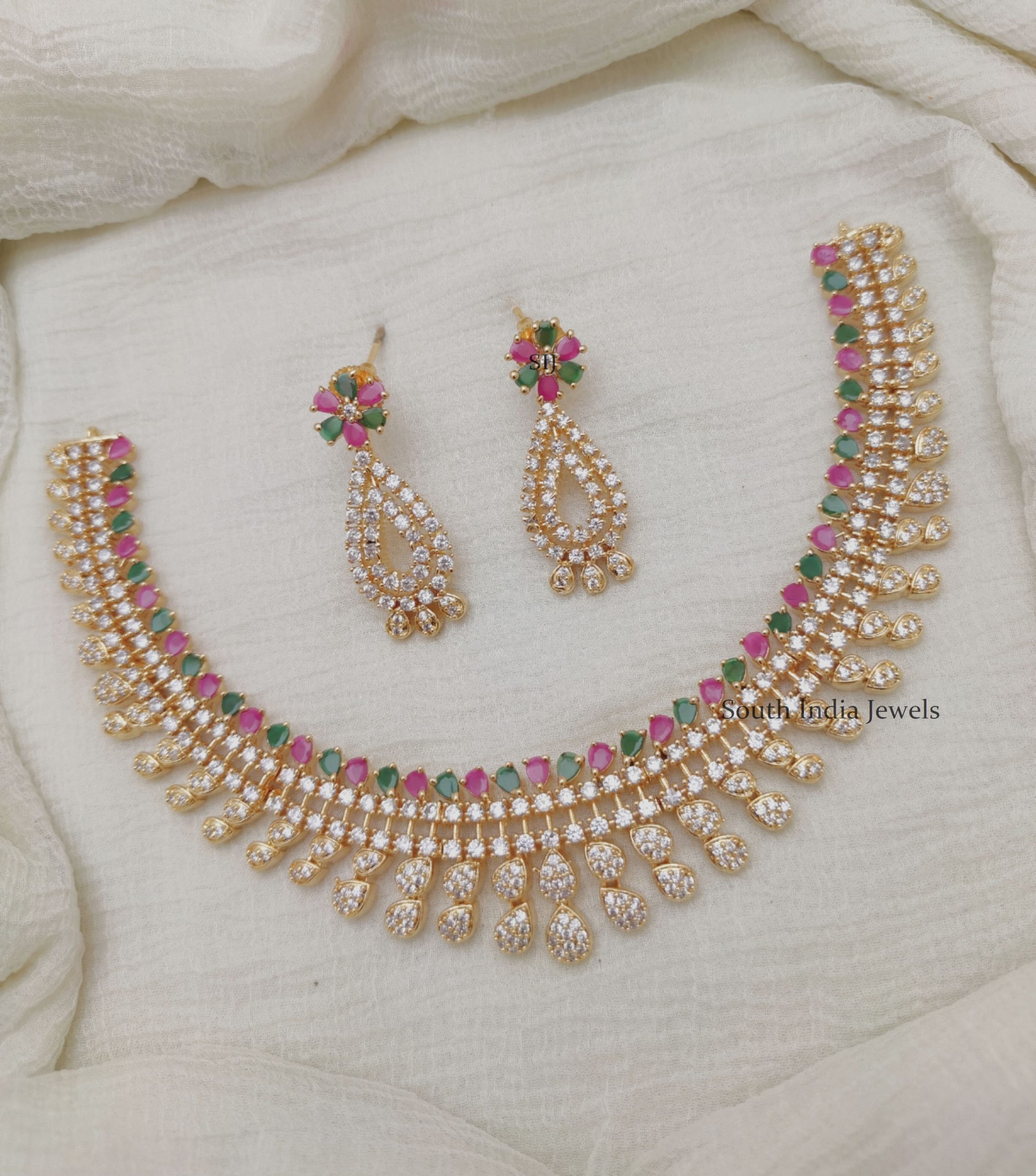 Trendy Ruby Green Necklace (2)