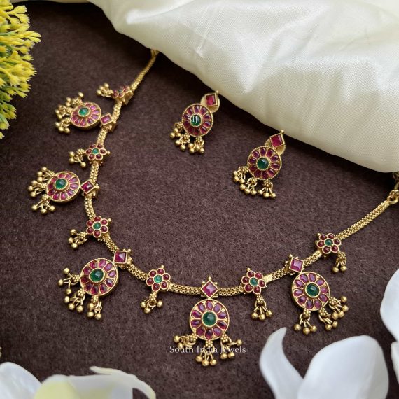 Antique Floral Design Necklace