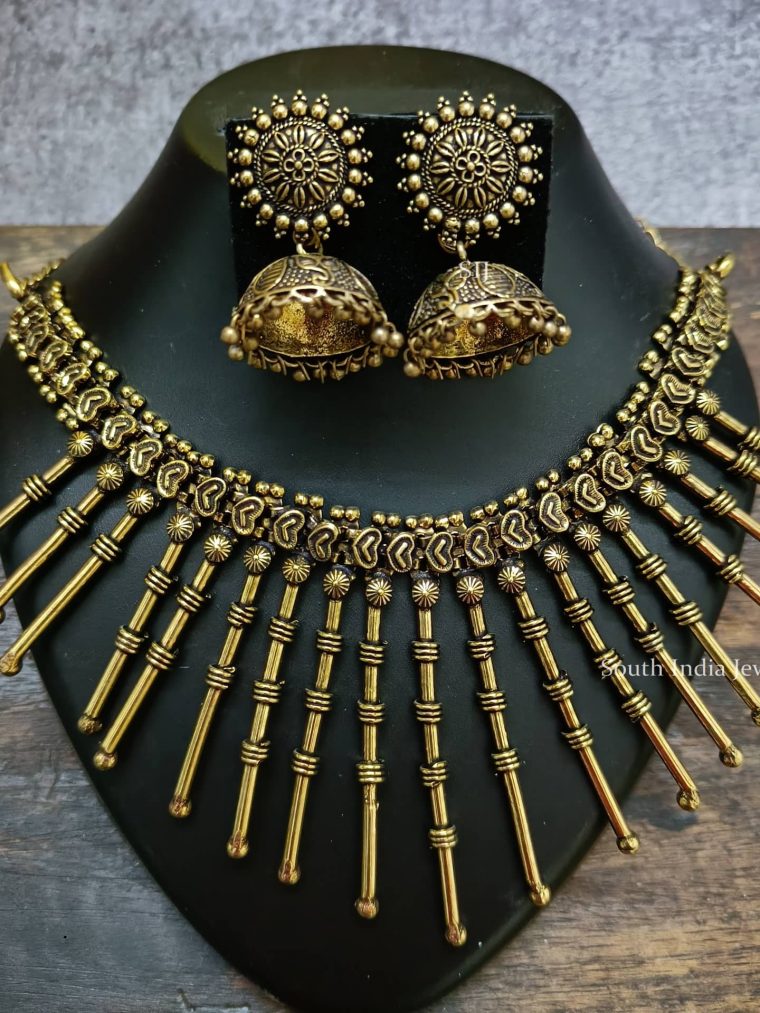 Antique Gold Spike Design Necklace